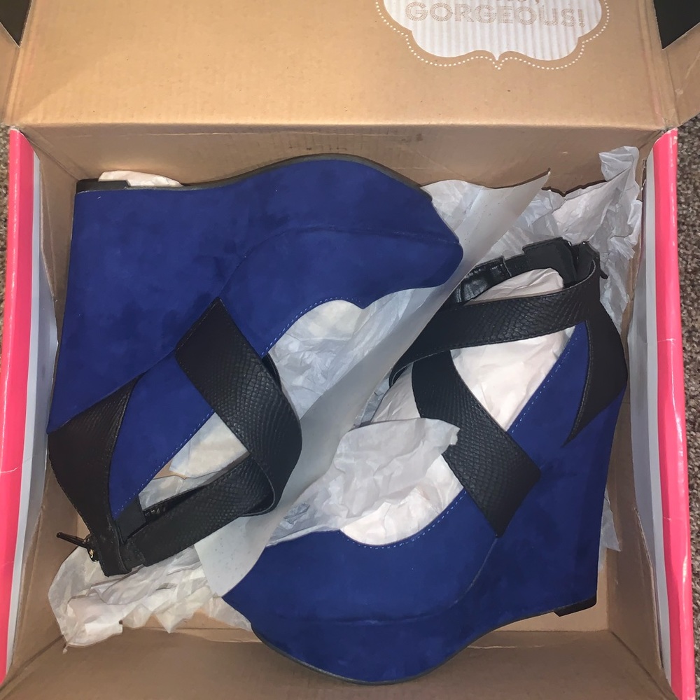 Charlotte Russe blue wedges